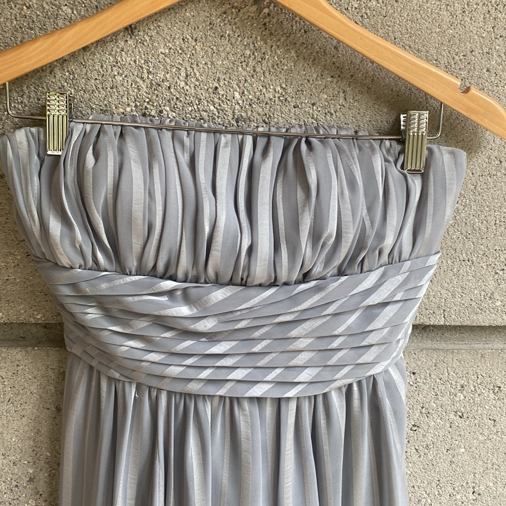 Gown Silver Striped - Picture 4 of 9